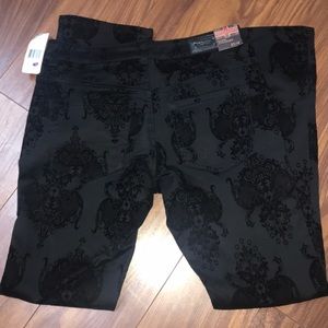 Liver Pool Straight Jeans